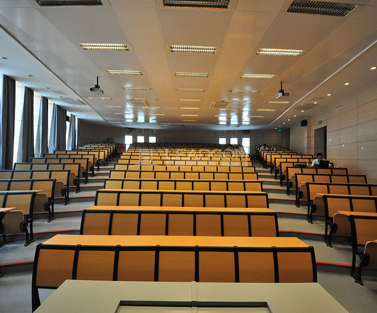 天津大学