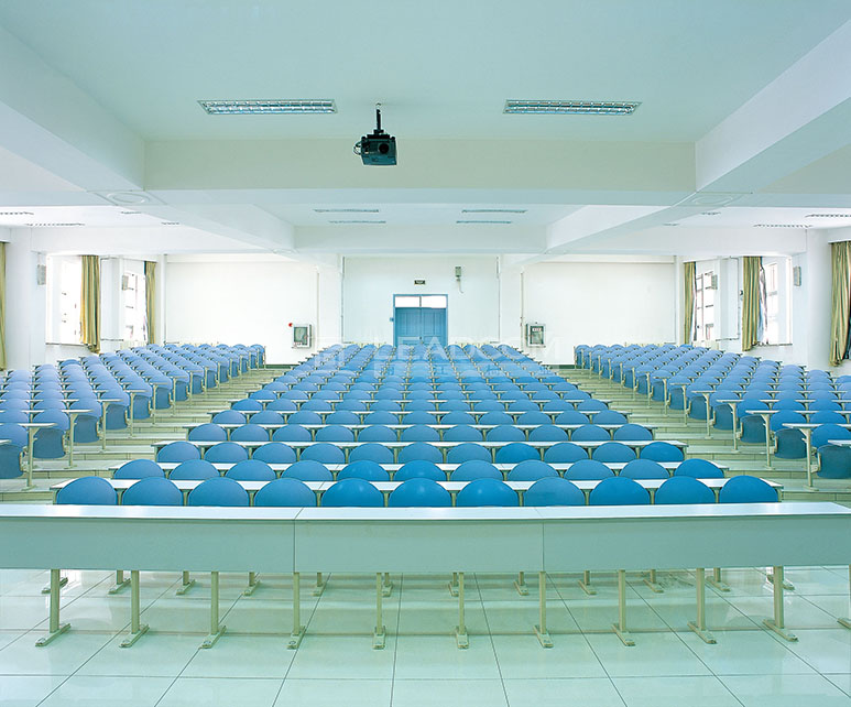 吉林大学