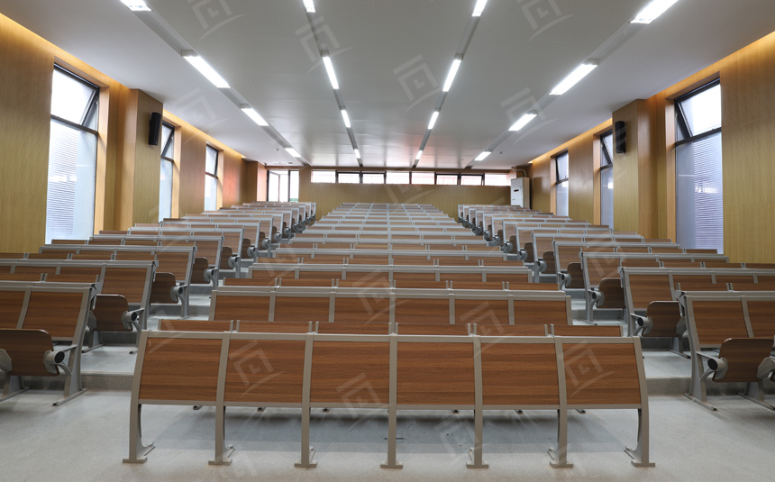 南京外语学校雨花国际学校课桌椅和礼堂椅