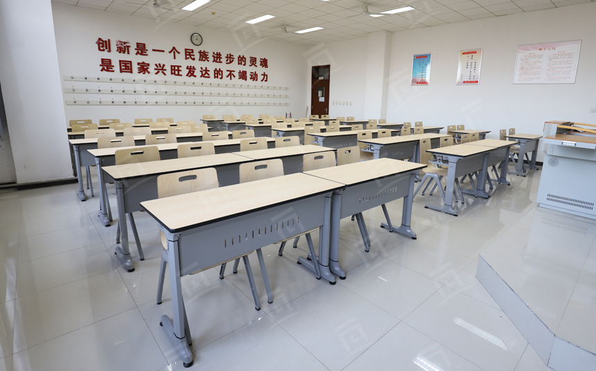 西安空军工程大学智慧课桌椅LS-425